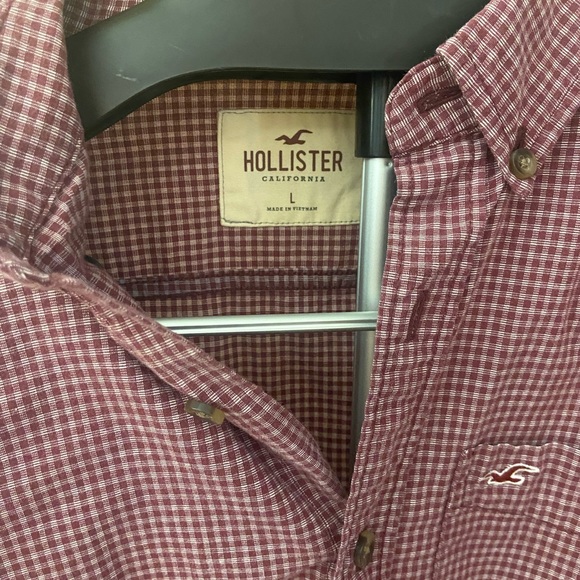 Like new Hollister button up - Picture 2 of 2